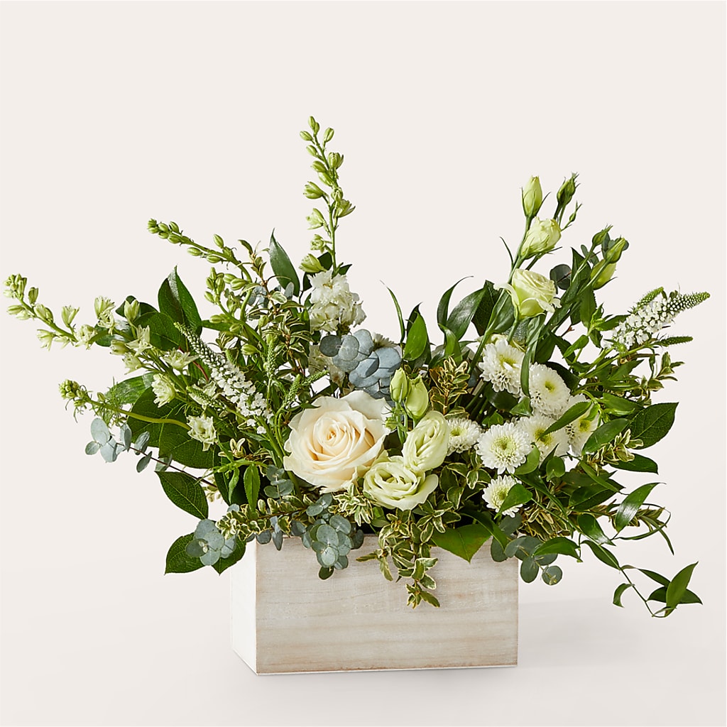 Cashmere Bouquet – DEE'S FLORAL & DESIGNS, Fairmont MN