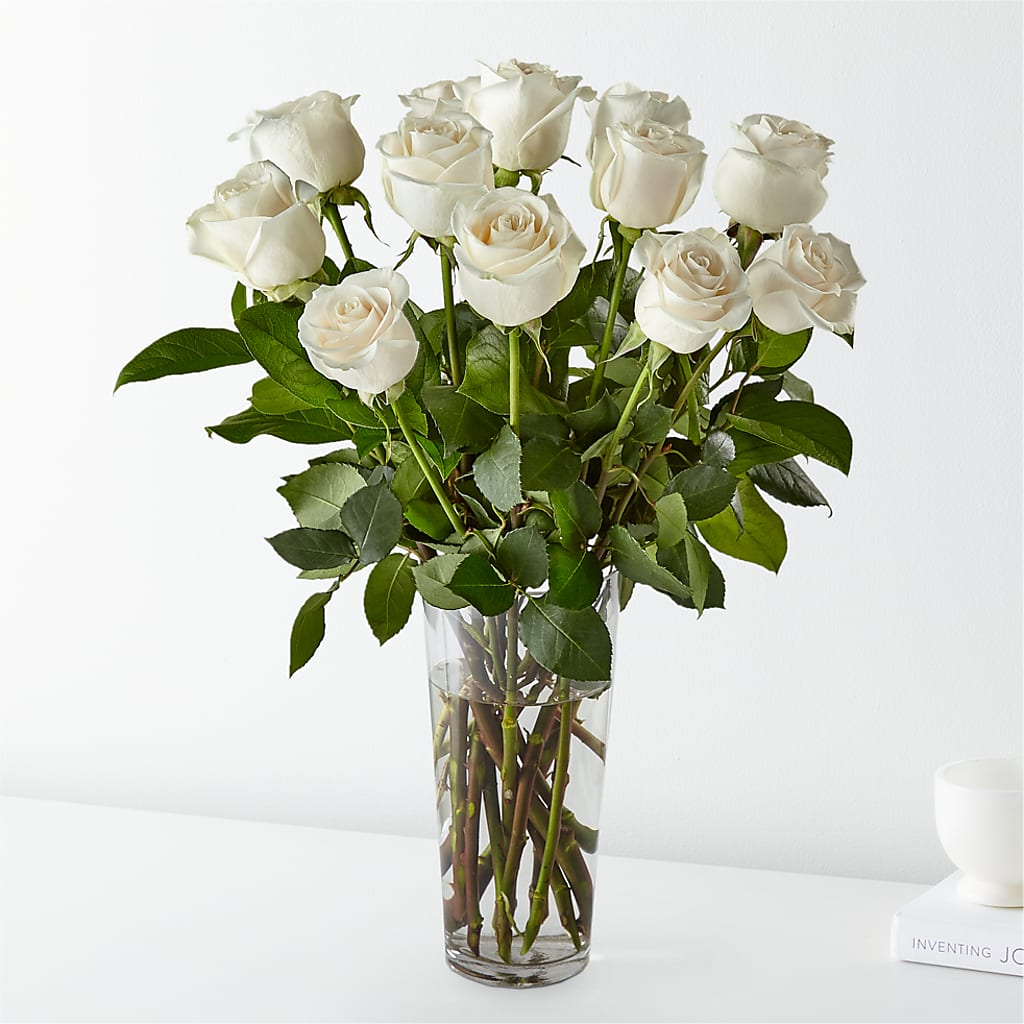 Long Stem White Rose Bouquet – DEE'S FLORAL & DESIGNS, Fairmont MN
