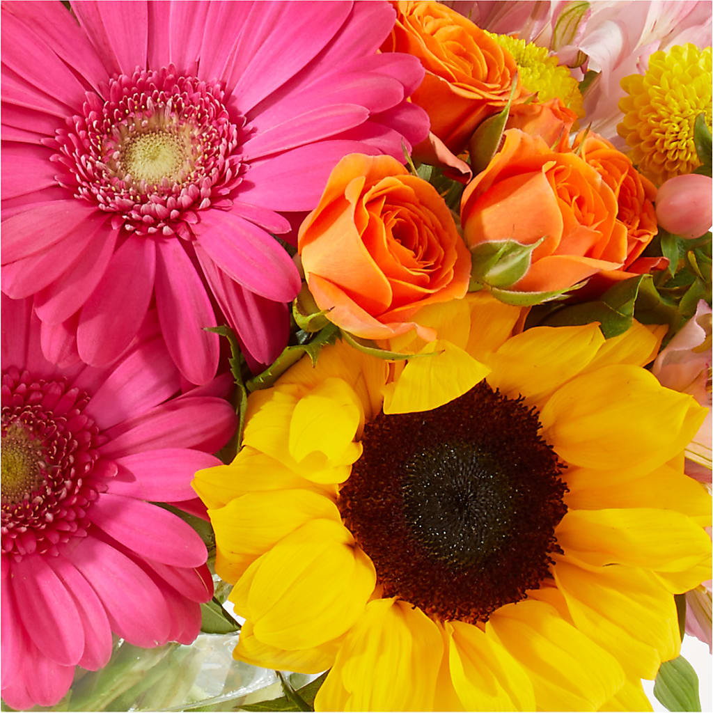 Florist Original Mixed Bouquet – DEE'S FLORAL & DESIGNS, Fairmont MN