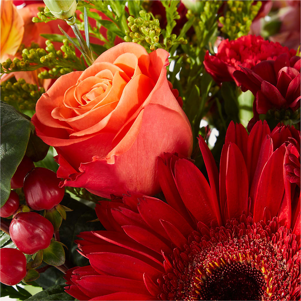 Sweater Season - A Florist Original – DEE'S FLORAL & DESIGNS, Fairmont MN