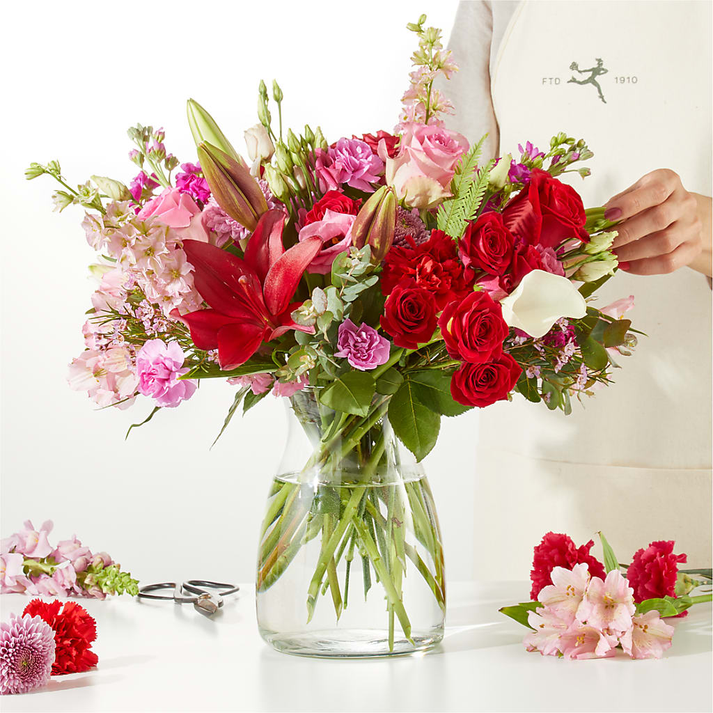 Together Forever - A Florist Original – DEE'S FLORAL & DESIGNS, Fairmont MN