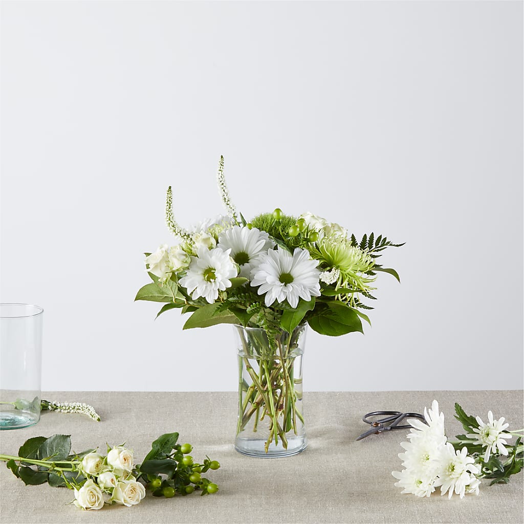 Irish Garden - A Florist Original – DEE'S FLORAL & DESIGNS, Fairmont MN