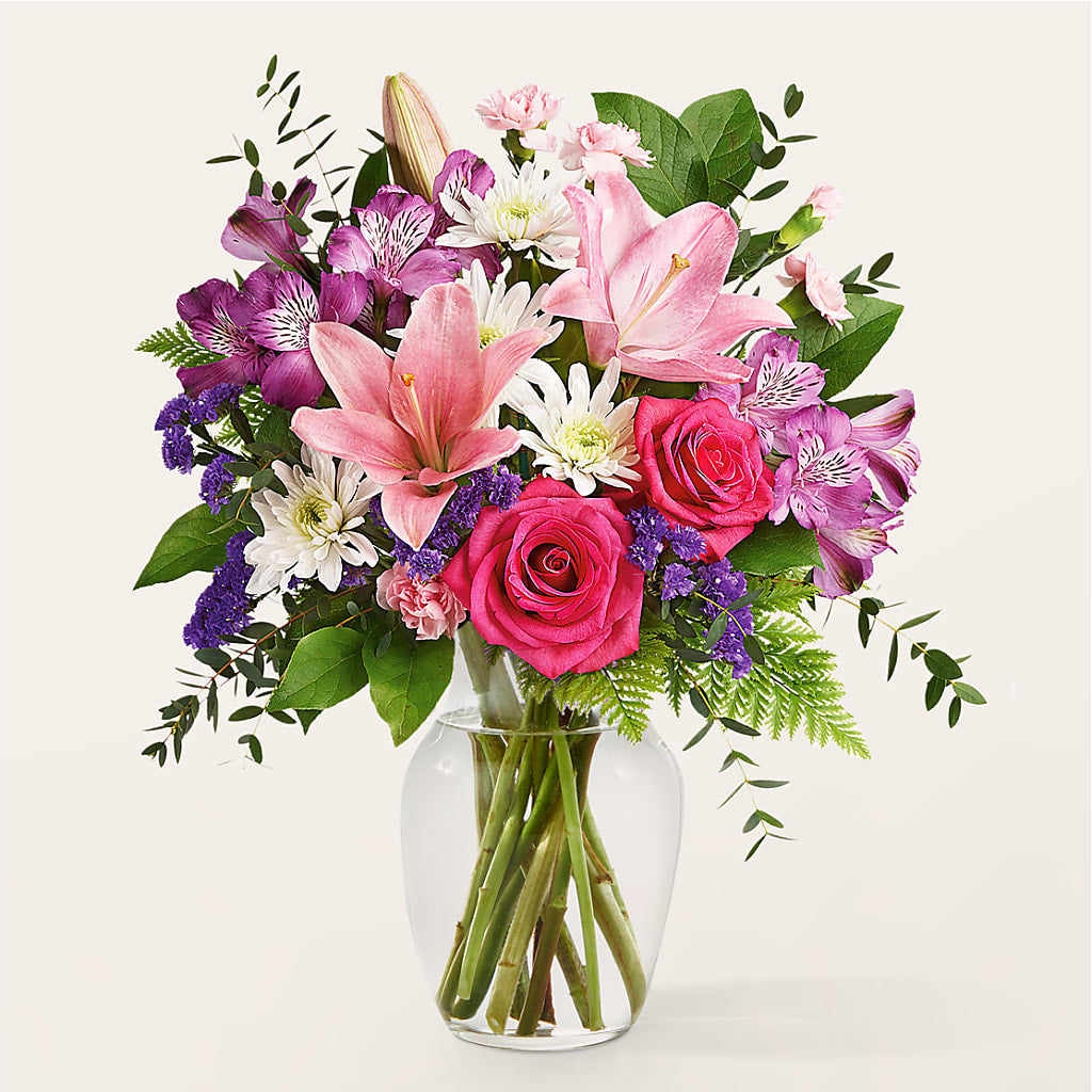 Lace & Pearls Bouquet – DEE'S FLORAL & DESIGNS, Fairmont MN
