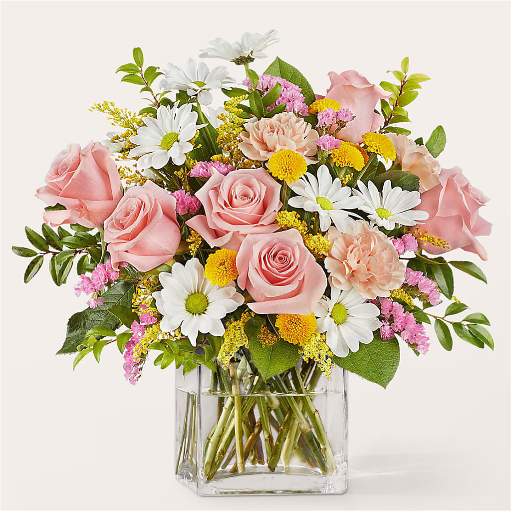 Country Cottage Bouquet – DEE'S FLORAL & DESIGNS, Fairmont MN