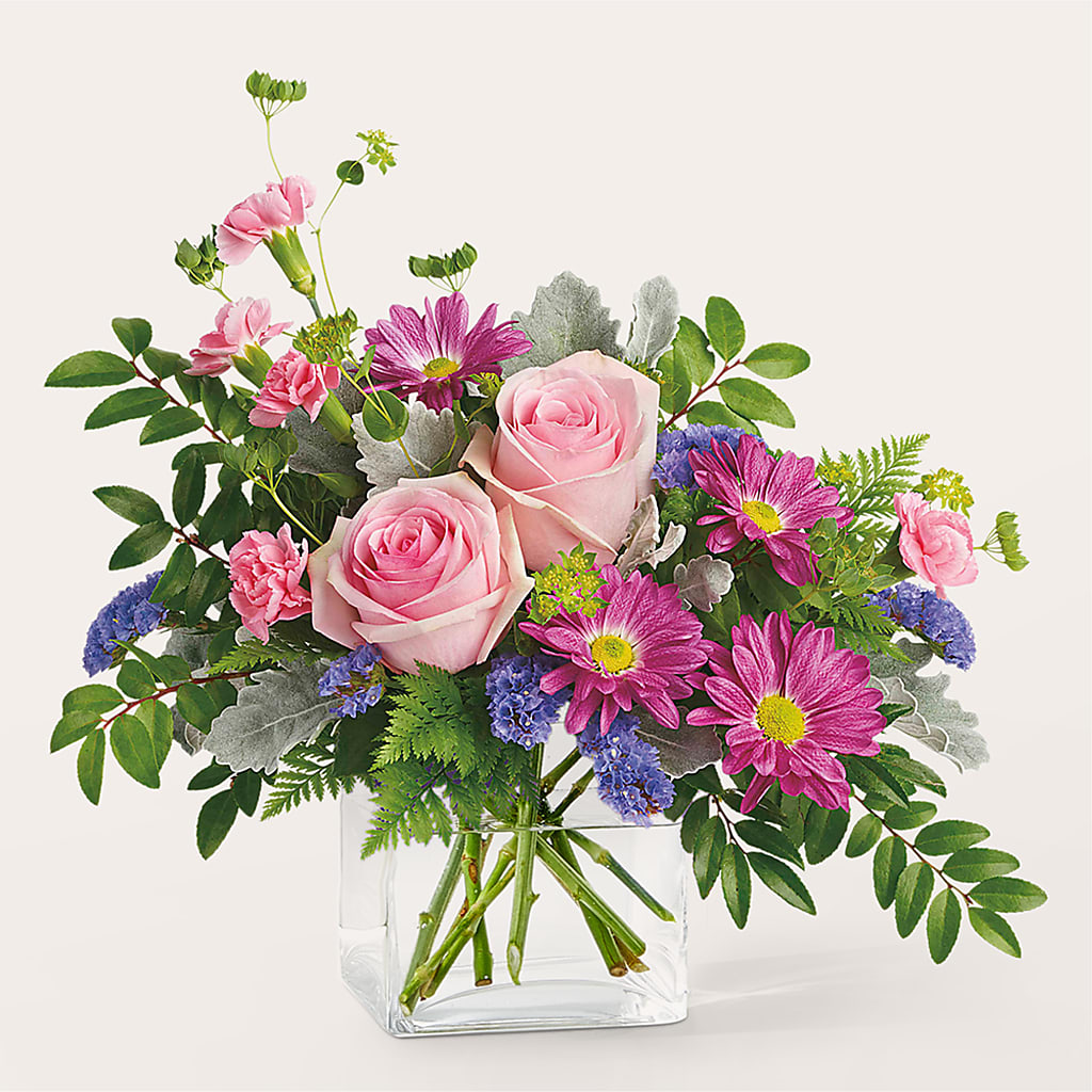 Starlet Bouquet – DEE'S FLORAL & DESIGNS, Fairmont MN