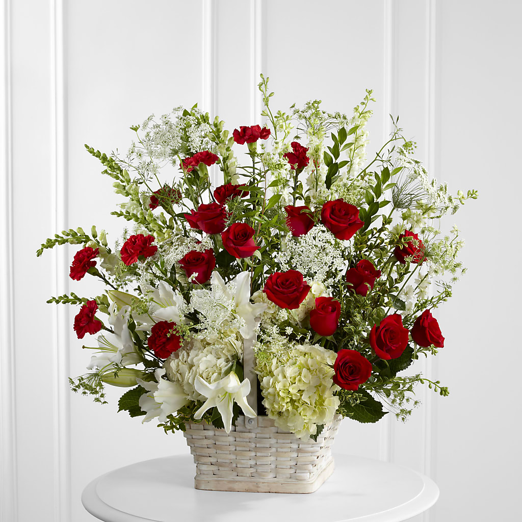 In Loving Memory Arrangement – DEE'S FLORAL & DESIGNS, Fairmont MN