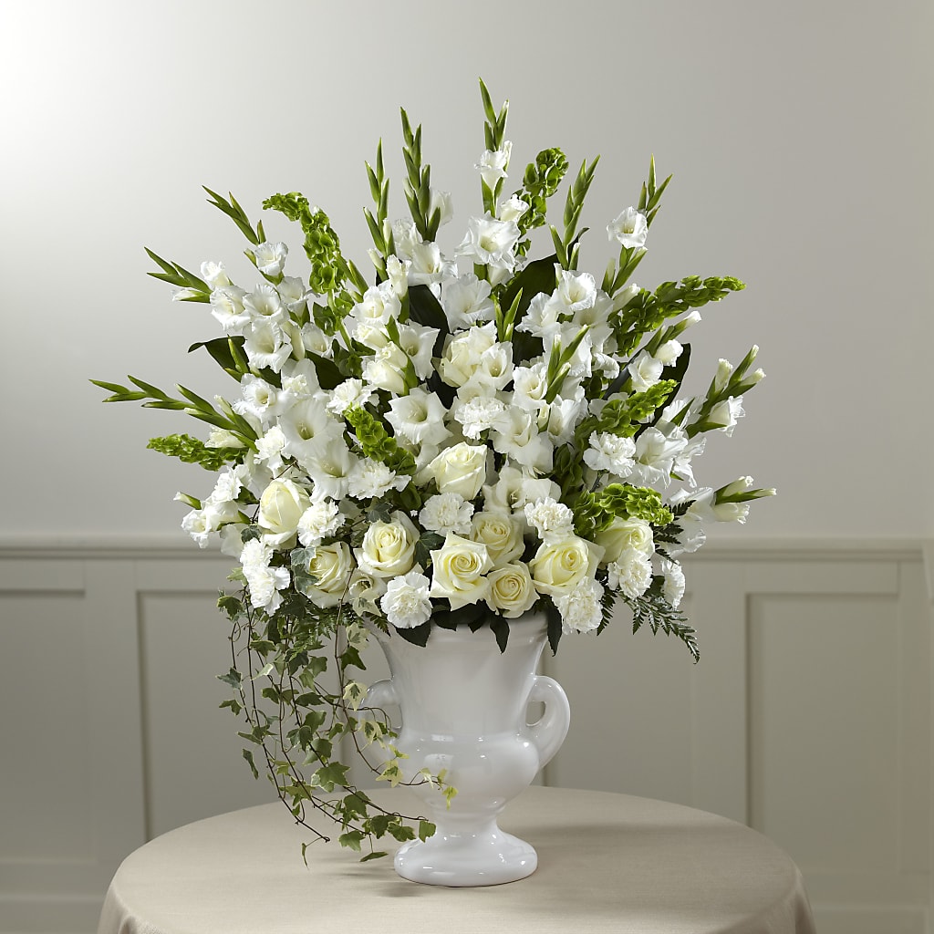 Fond Reflections Arrangement – DEE'S FLORAL & DESIGNS, Fairmont MN