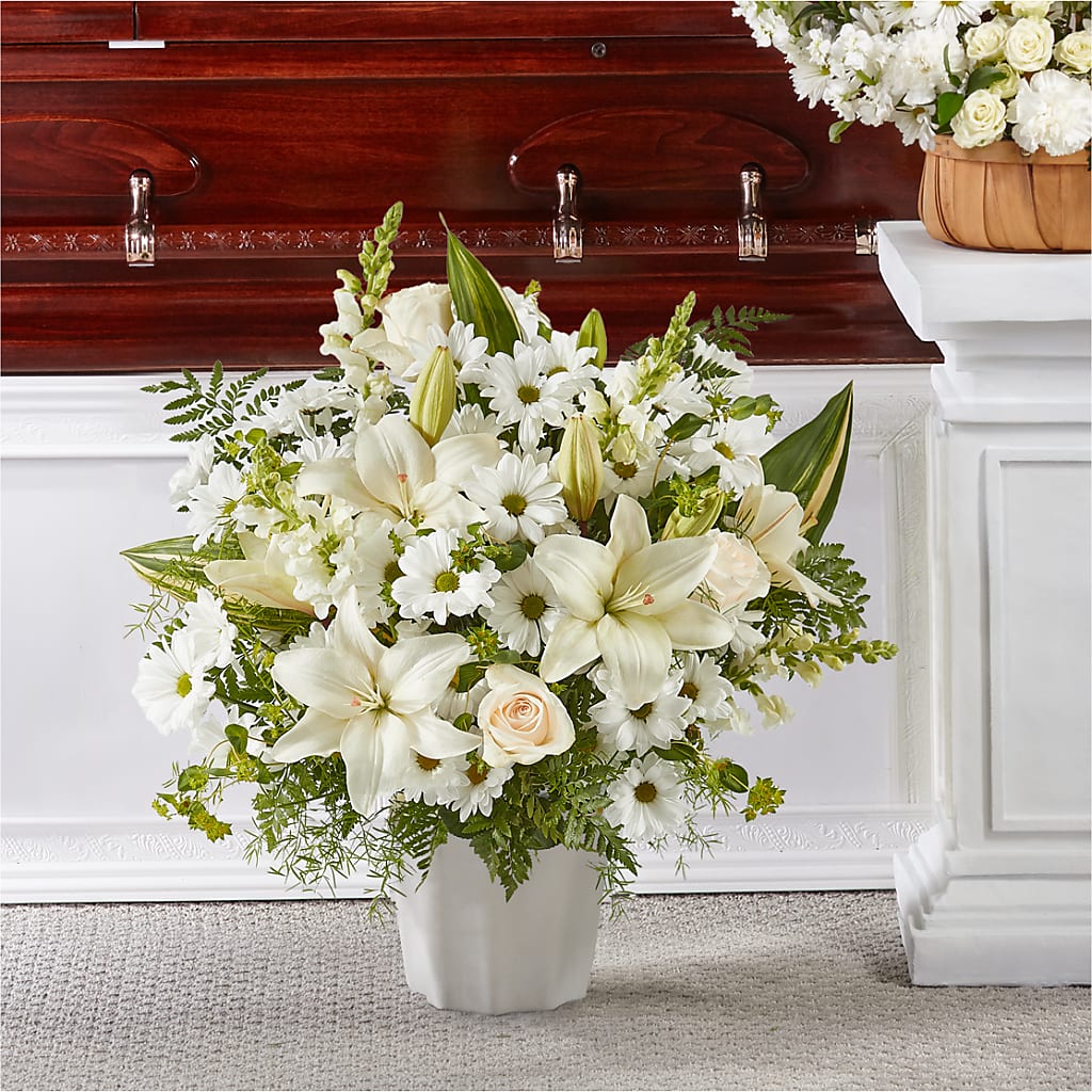 Thoughts of Tranquility Floor Basket – DEE'S FLORAL & DESIGNS, Fairmont MN