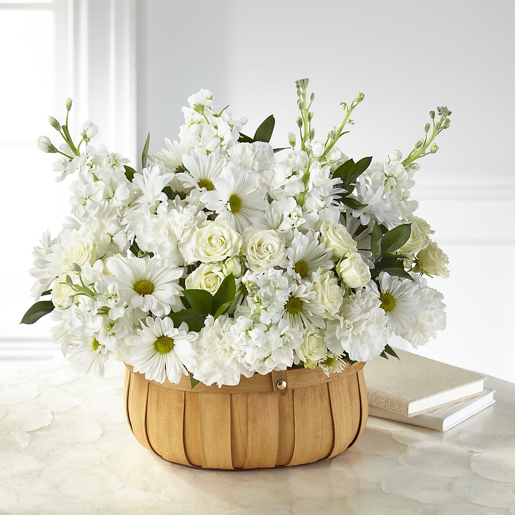 Graceful Garden Basket – DEE'S FLORAL & DESIGNS, Fairmont MN