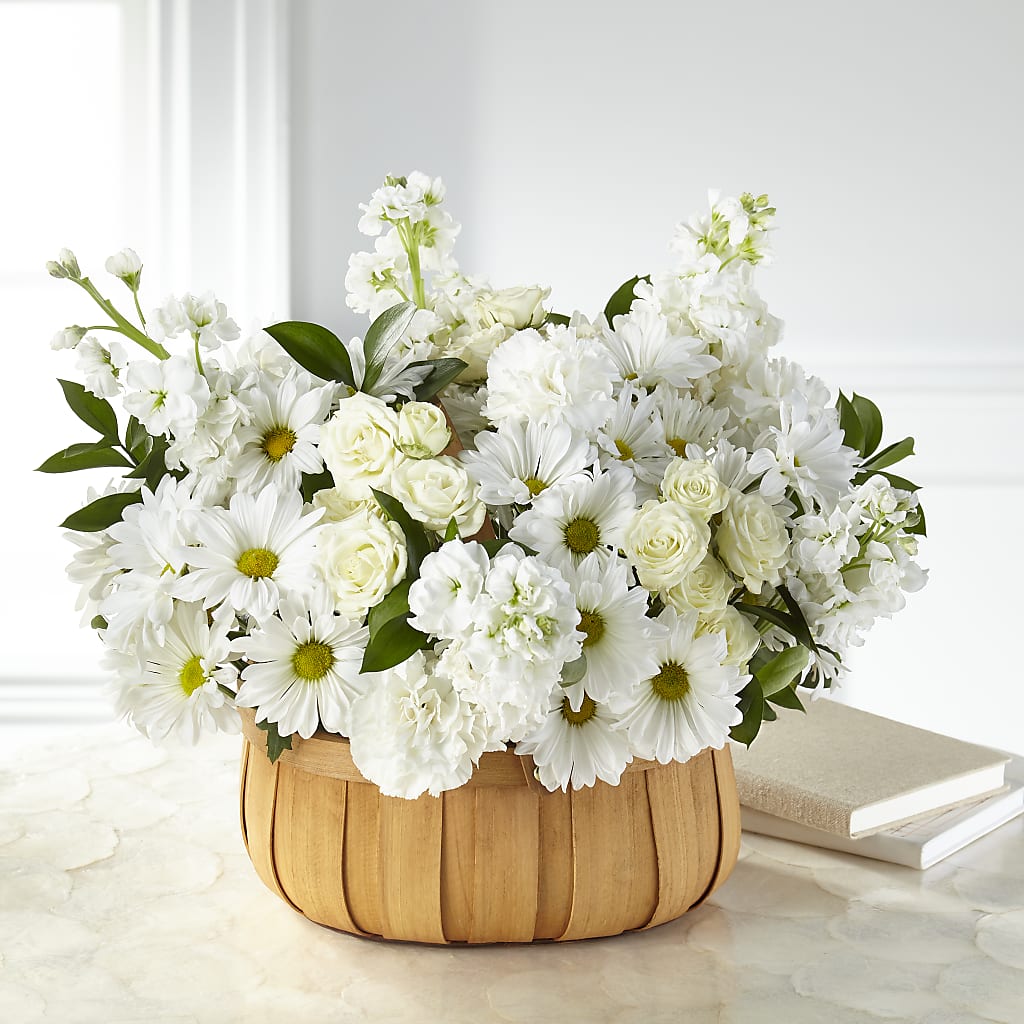 Graceful Garden Basket – DEE'S FLORAL & DESIGNS, Fairmont MN