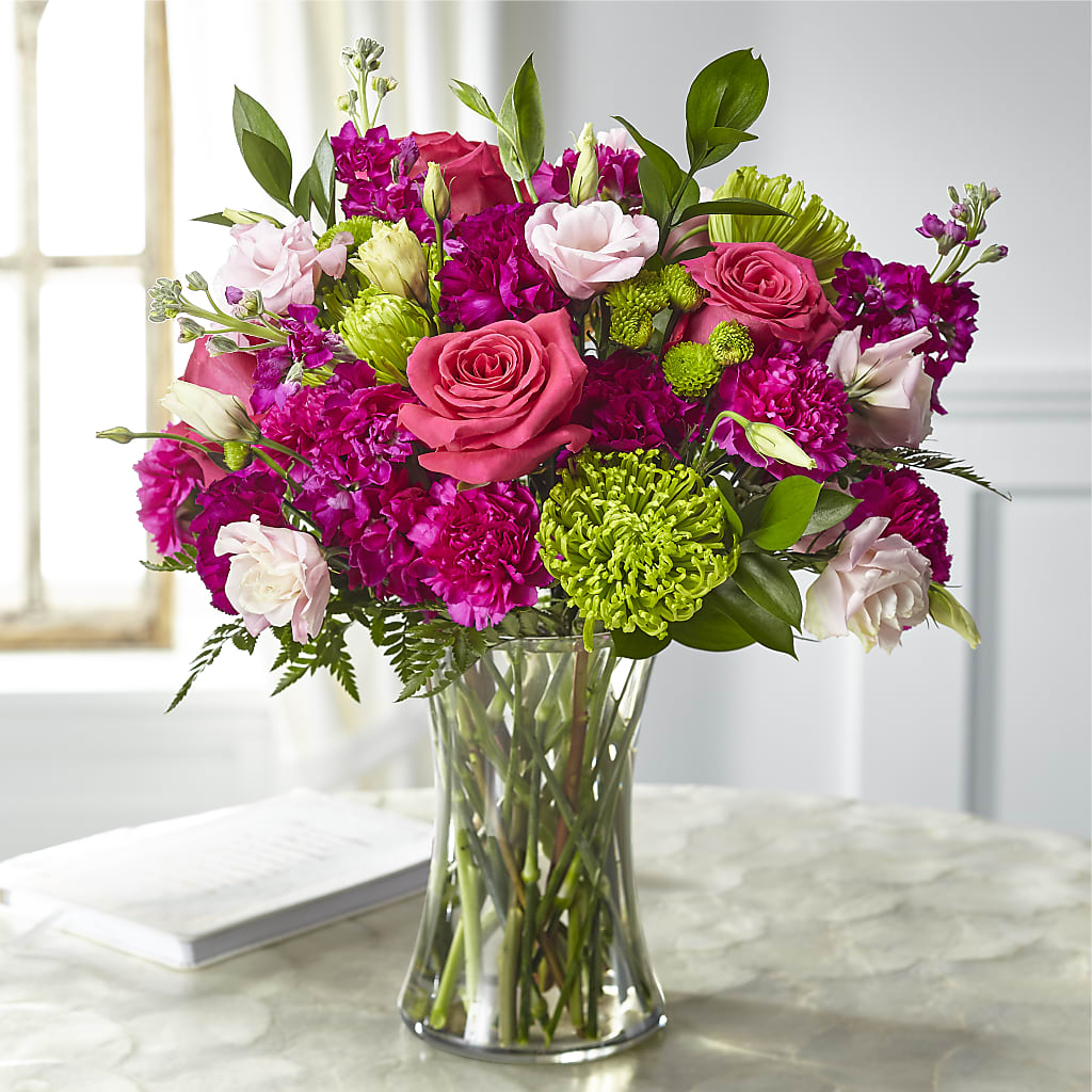 Everlasting Embrace Bouquet – DEE'S FLORAL & DESIGNS, Fairmont MN