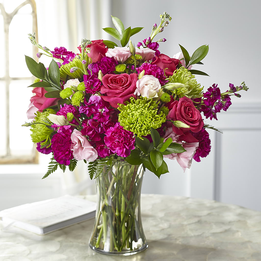 Everlasting Embrace Bouquet – DEE'S FLORAL & DESIGNS, Fairmont MN