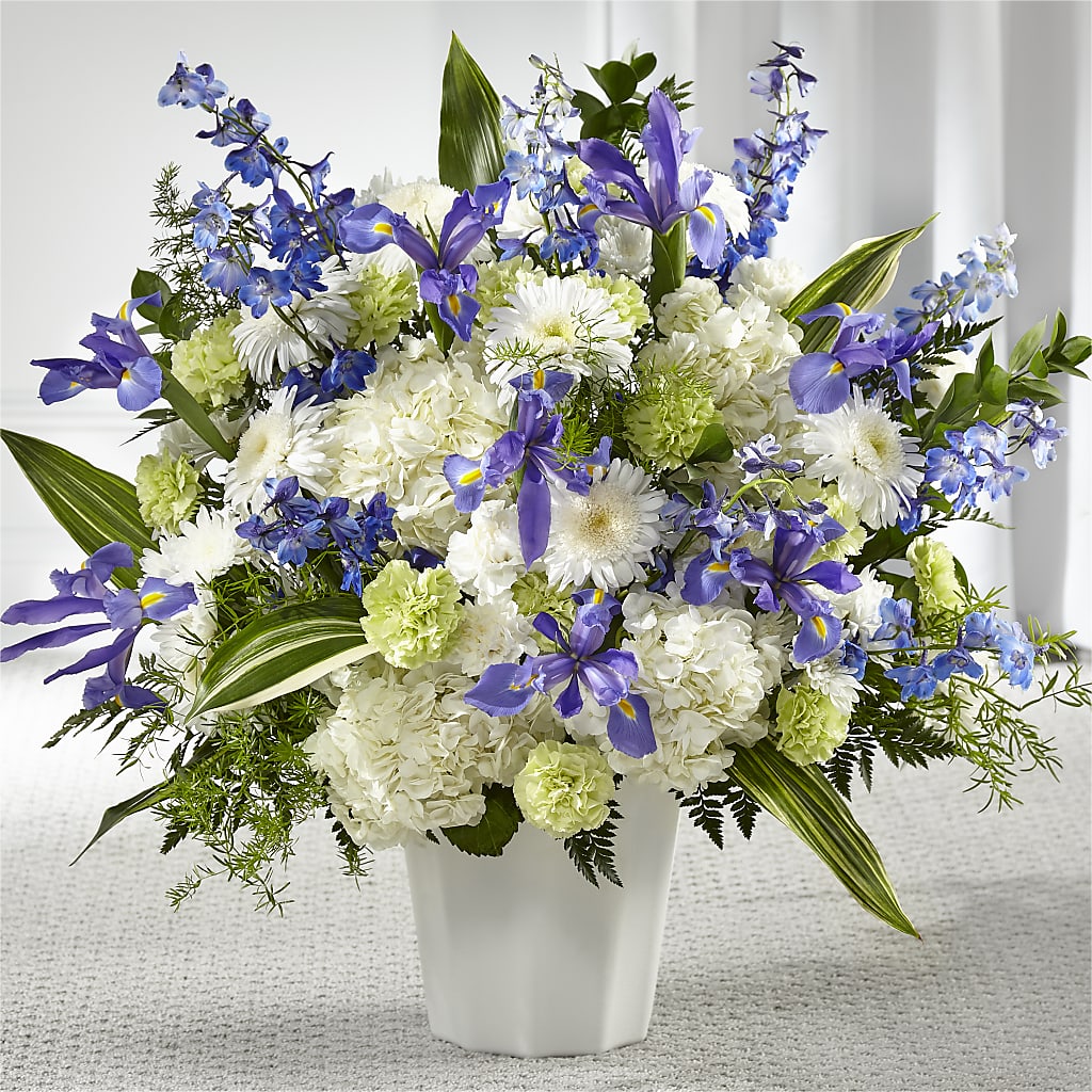 Soft Serenity Floor Basket – DEE'S FLORAL & DESIGNS, Fairmont MN