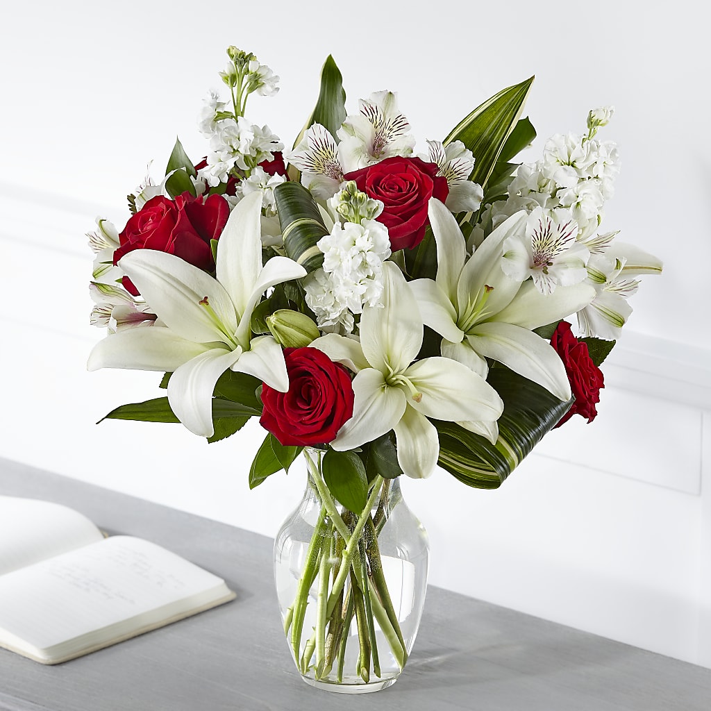 Loving Respect Bouquet – DEE'S FLORAL & DESIGNS, Fairmont MN