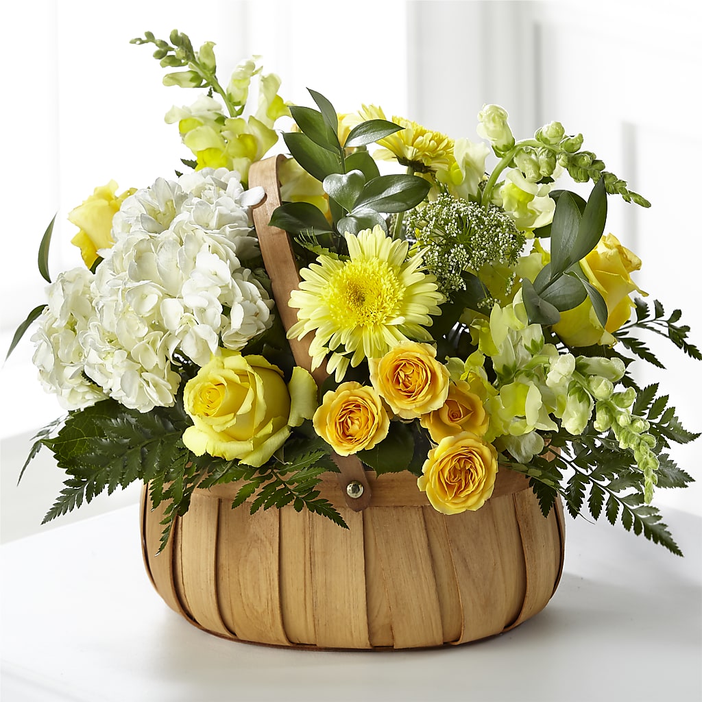 Rustic Remembrance Basket – DEE'S FLORAL & DESIGNS, Fairmont MN