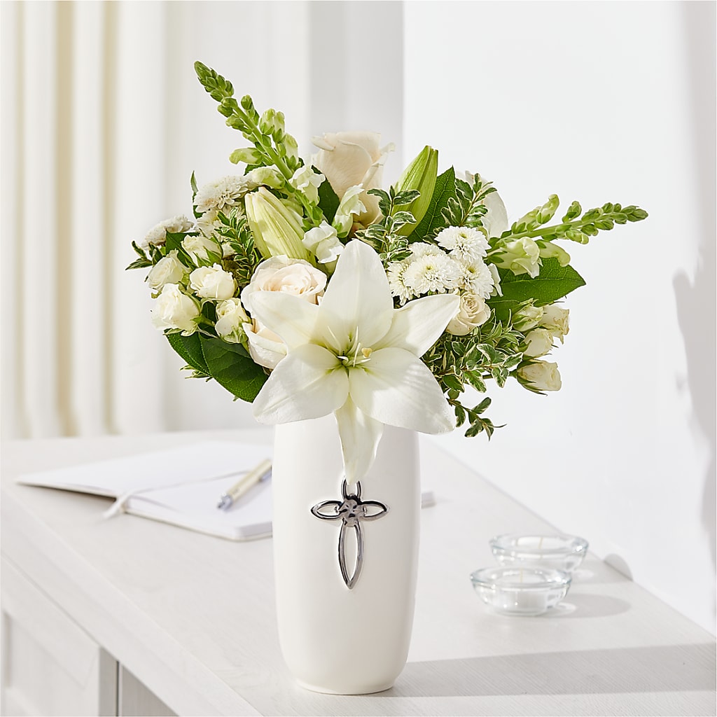 With Grace Bouquet – DEE'S FLORAL & DESIGNS, Fairmont MN