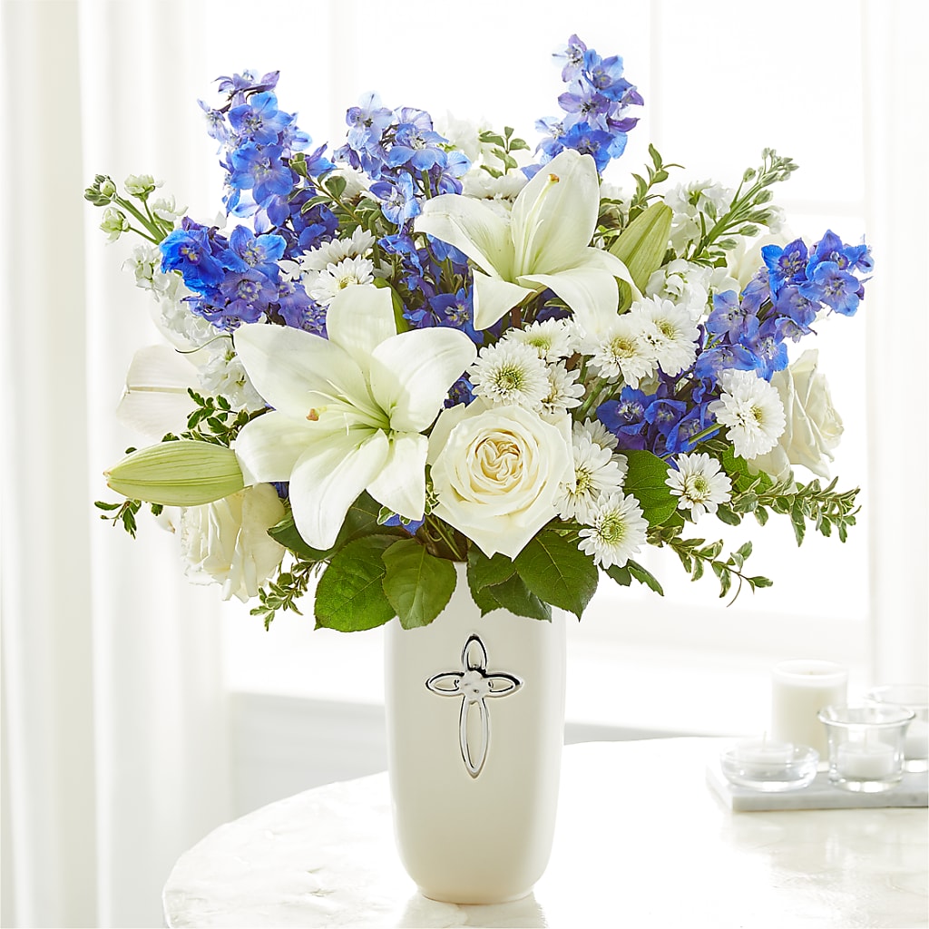 Heavenly Blossoms Bouquet – DEE'S FLORAL & DESIGNS, Fairmont MN
