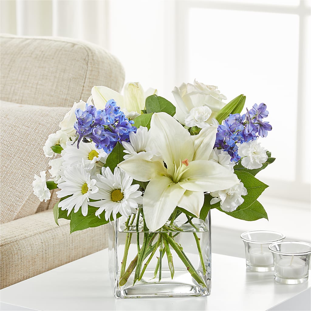 Restored Bouquet – DEE'S FLORAL & DESIGNS, Fairmont MN