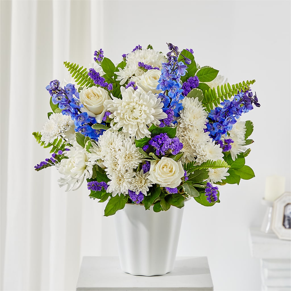 Hold Dear Tabletop Basket – DEE'S FLORAL & DESIGNS, Fairmont MN