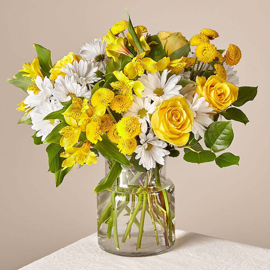 Sunny Sentiments Bouquet – DEE'S FLORAL & DESIGNS, Fairmont MN