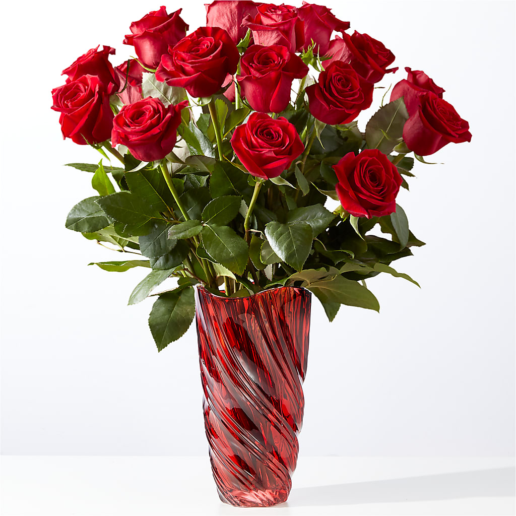 Classic Love Red Rose Bouquet with Luxe Swirl Vase – DEE'S FLORAL & DESIGNS, Fairmont MN