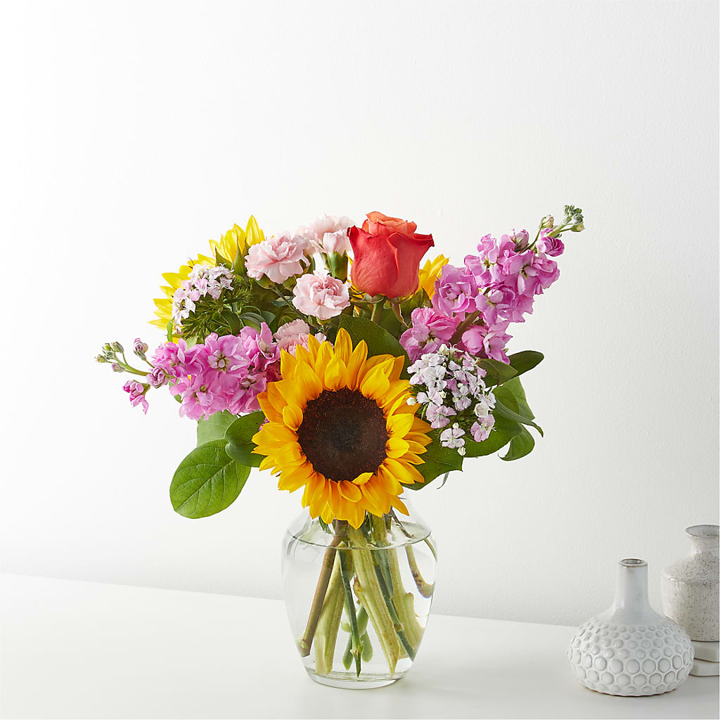 Yellow Brick Road Bouquet – DEE'S FLORAL & DESIGNS, Fairmont MN
