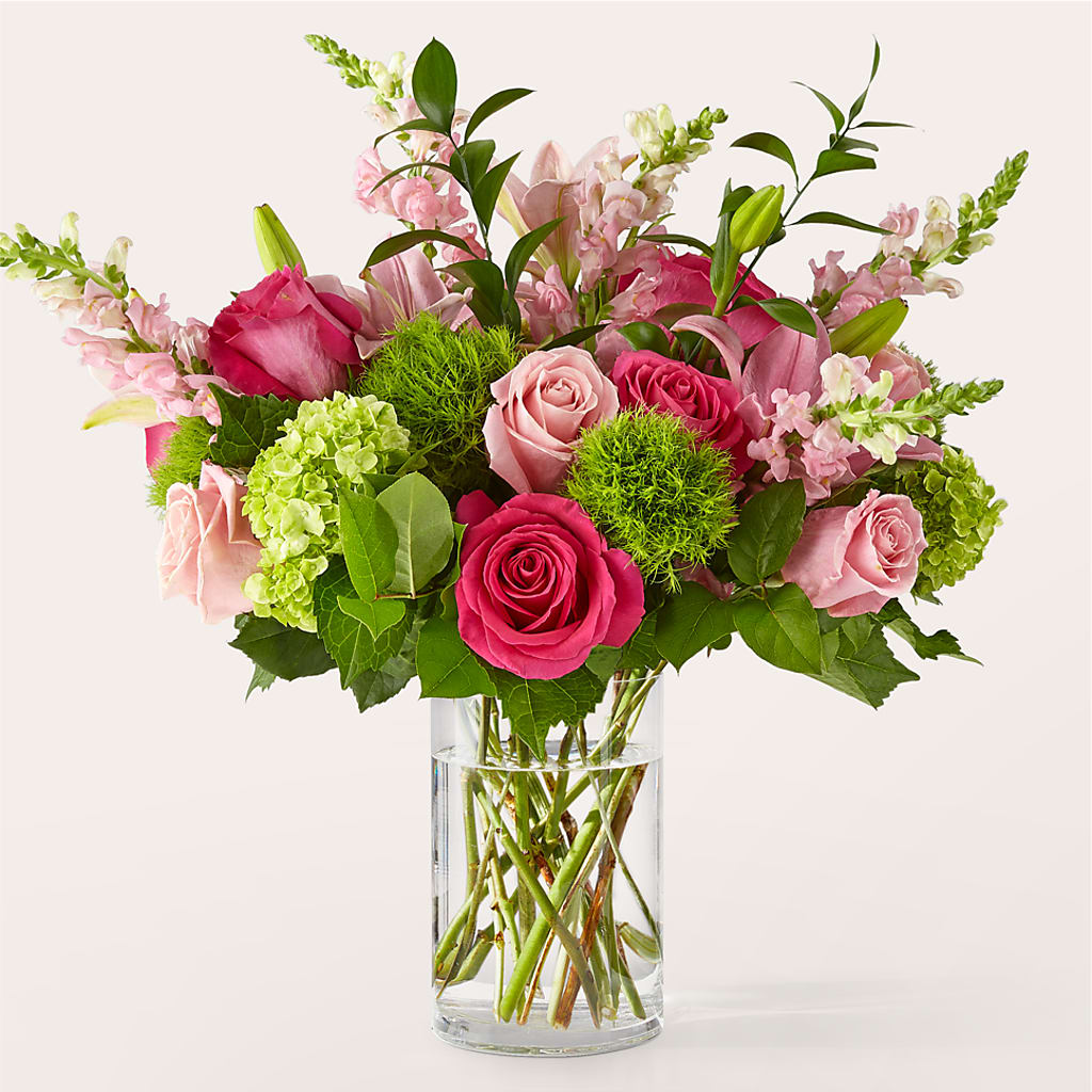 Fit for a Queen Luxury Bouquet – DEE'S FLORAL & DESIGNS, Fairmont MN