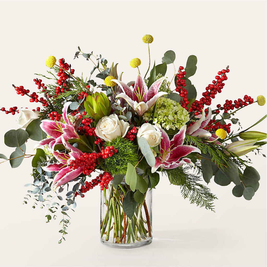 Berry & Bright Bouquet – DEE'S FLORAL & DESIGNS, Fairmont MN