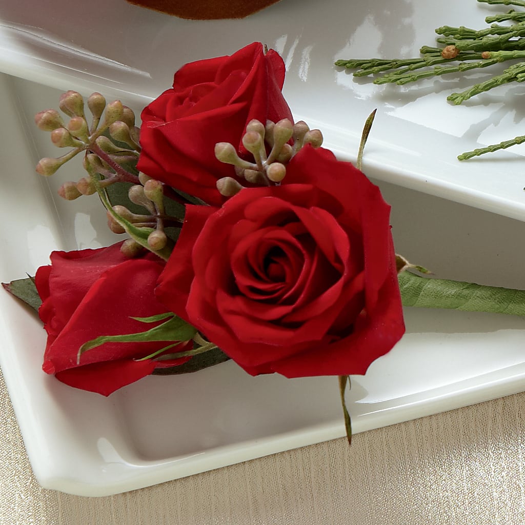 Red Spray Rose Boutonniere – DEE'S FLORAL & DESIGNS, Fairmont MN