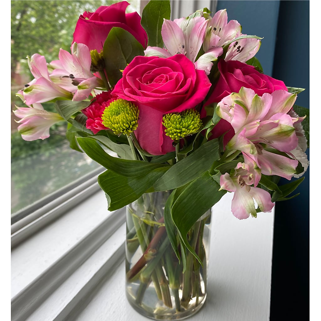 Sweet & Pretty Bouquet – DEE'S FLORAL & DESIGNS, Fairmont MN