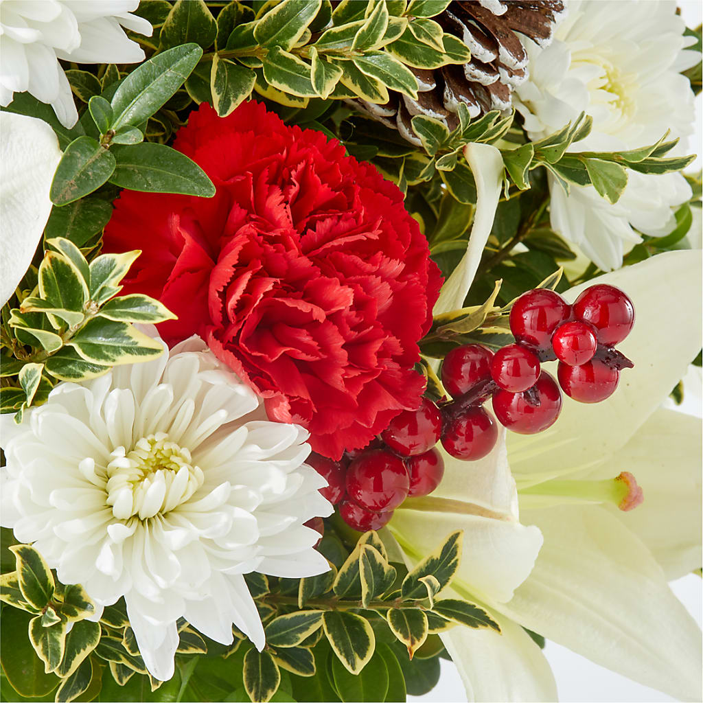 Festive Moments Tree – DEE'S FLORAL & DESIGNS, Fairmont MN