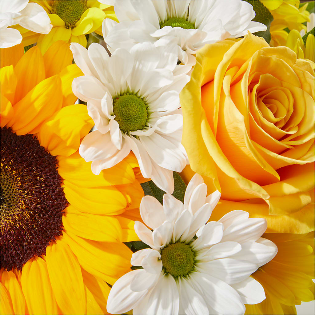Be Happy Bouquet – DEE'S FLORAL & DESIGNS, Fairmont MN