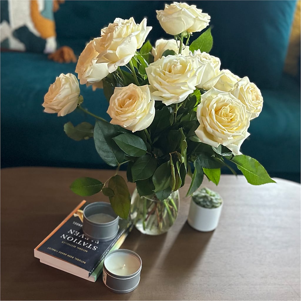 Long Stem Yellow Rose Bouquet – DEE'S FLORAL & DESIGNS, Fairmont MN
