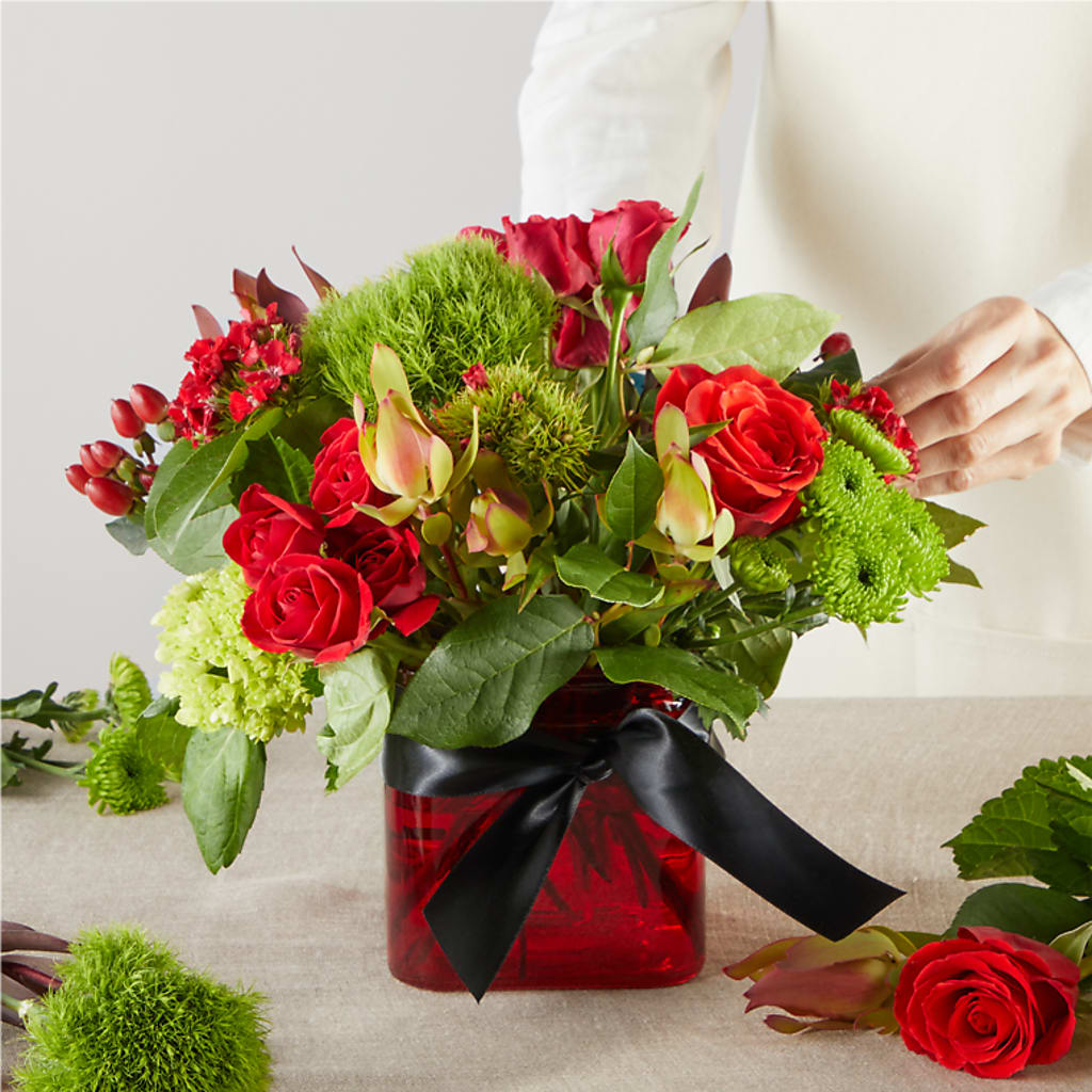 Heritage Kindle – A Florist Original – DEE'S FLORAL & DESIGNS, Fairmont MN