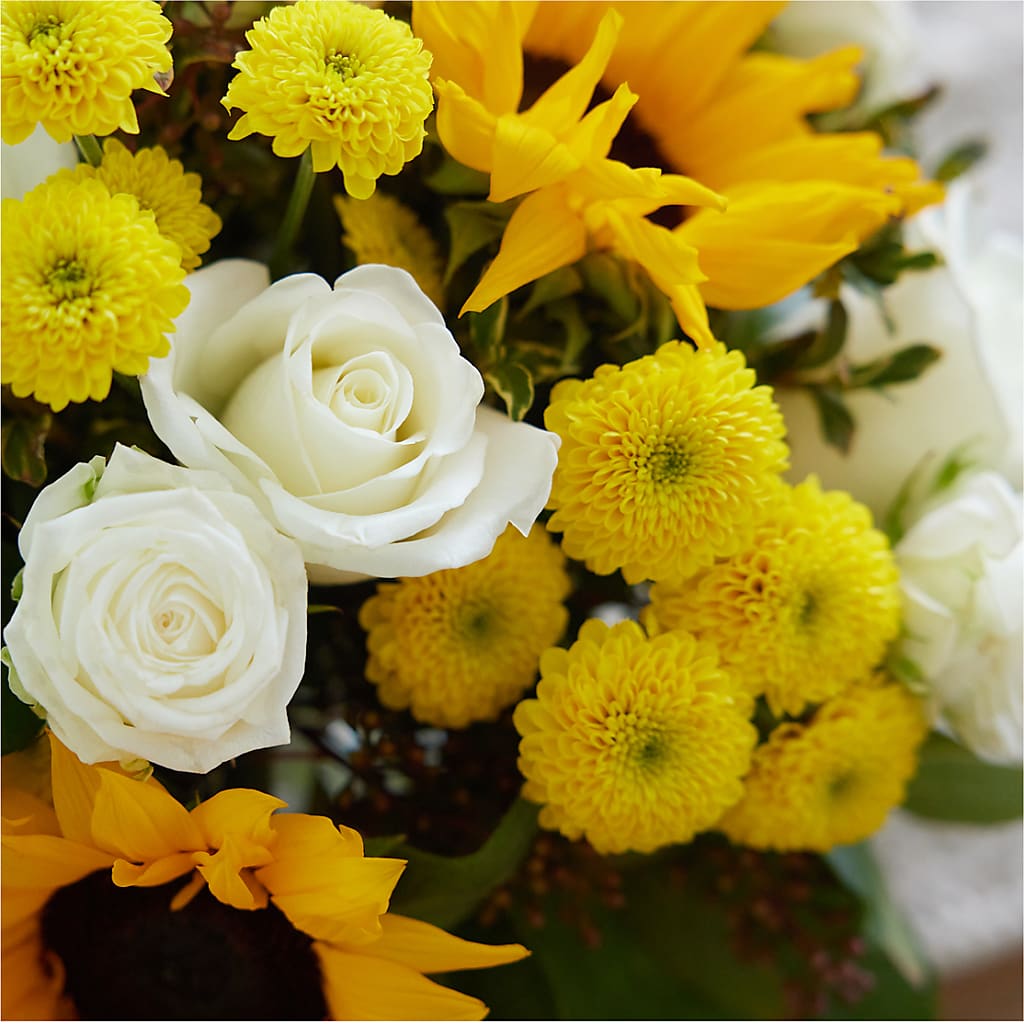 Luminous Morning Bouquet – DEE'S FLORAL & DESIGNS, Fairmont MN