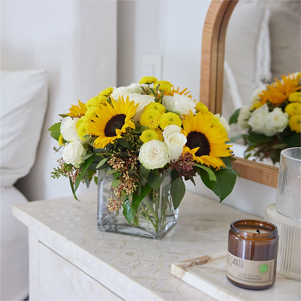 Luminous Morning Bouquet – DEE'S FLORAL & DESIGNS, Fairmont MN