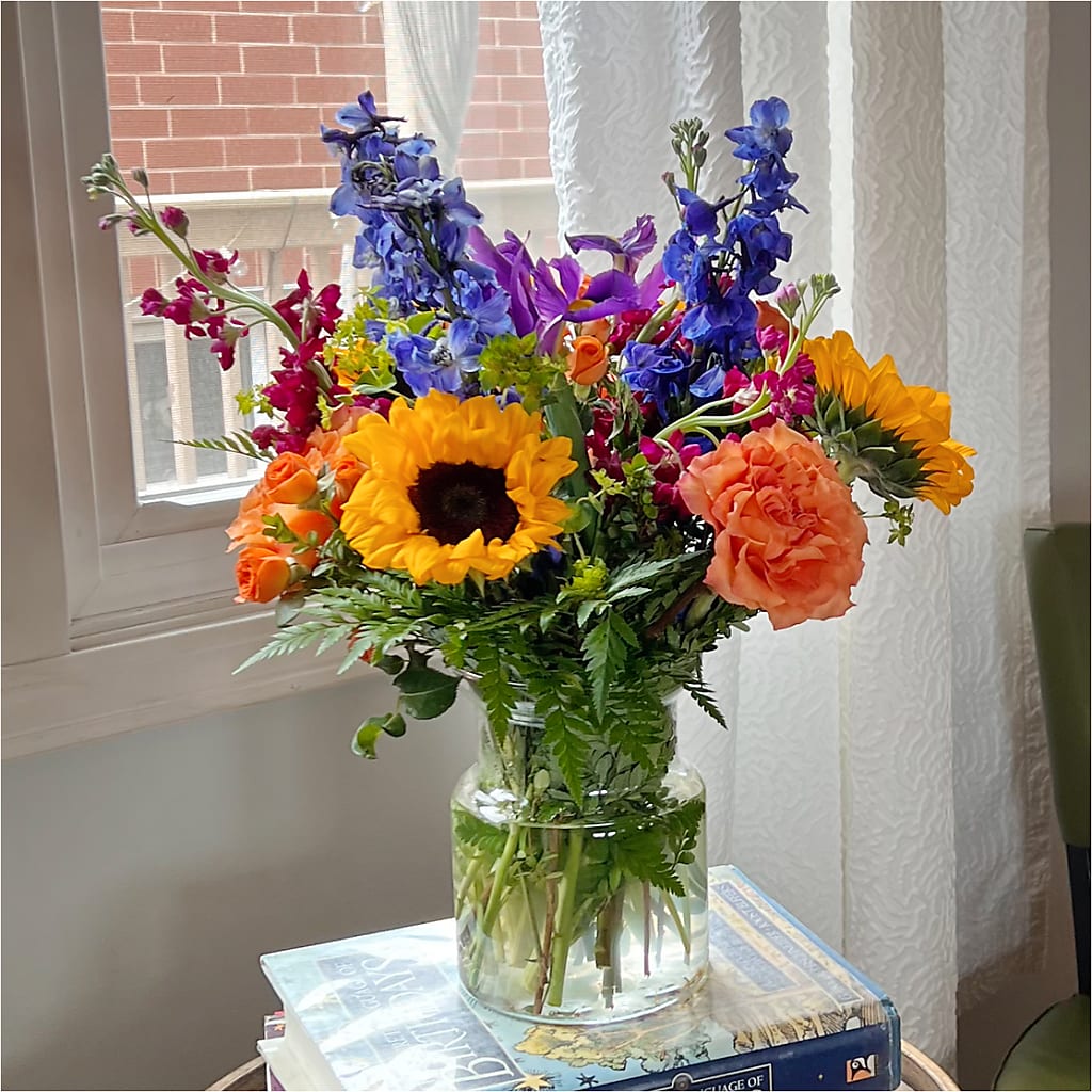 Rays of Life Bouquet – DEE'S FLORAL & DESIGNS, Fairmont MN
