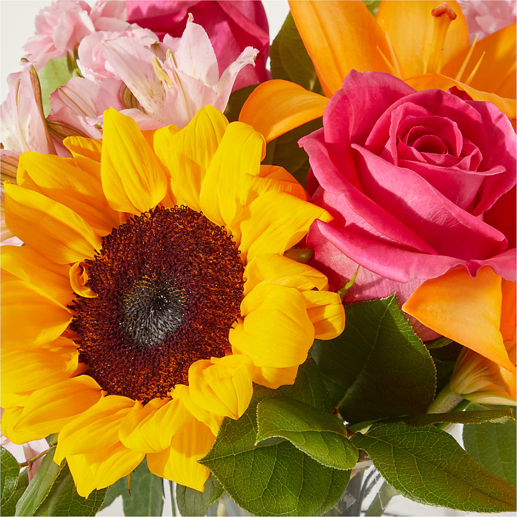 In Full Swing Bouquet – DEE'S FLORAL & DESIGNS, Fairmont MN