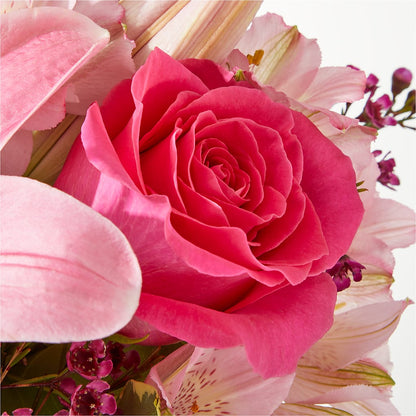 Lucky in Love Bouquet – DEE'S FLORAL & DESIGNS, Fairmont MN