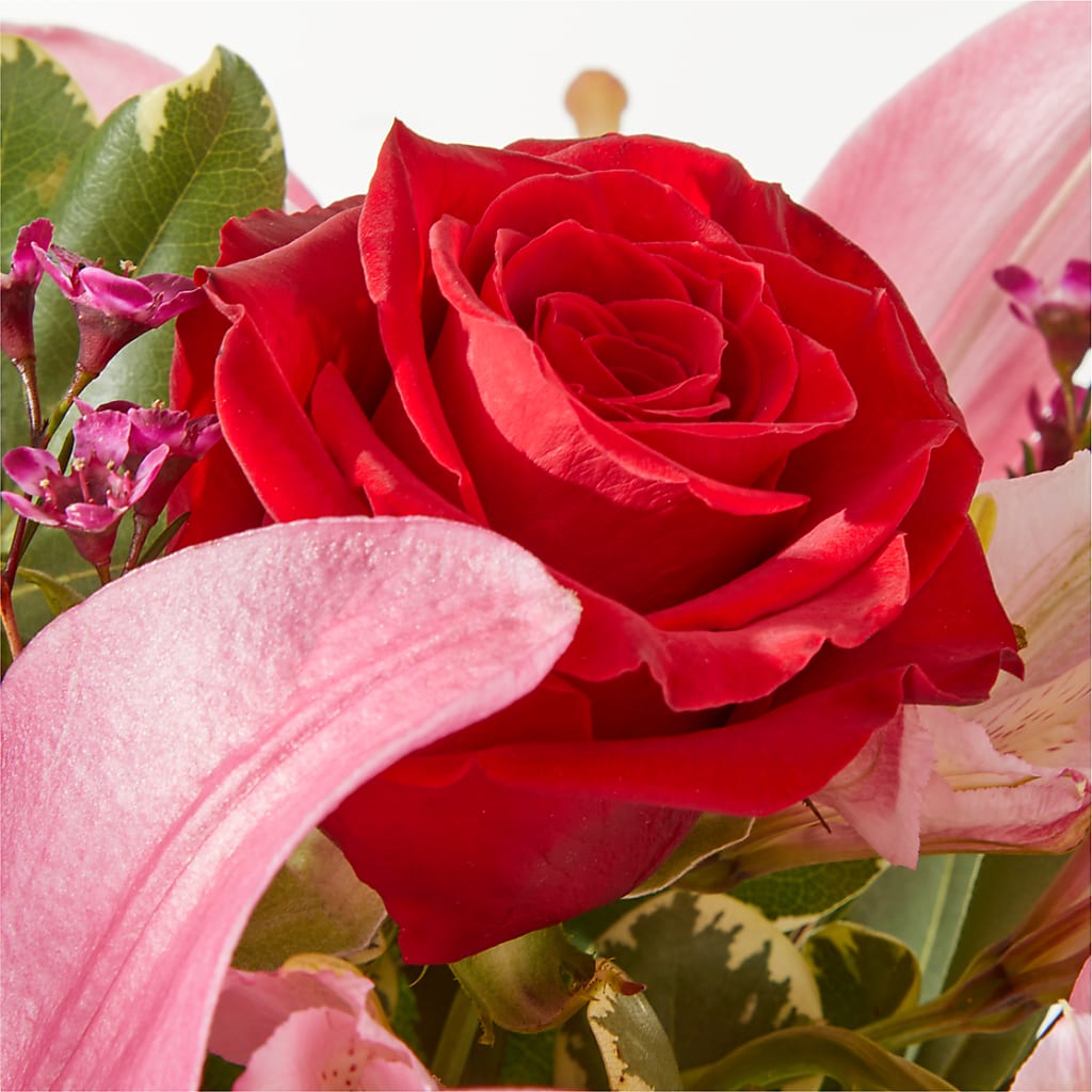 Lucky in Love Bouquet – DEE'S FLORAL & DESIGNS, Fairmont MN