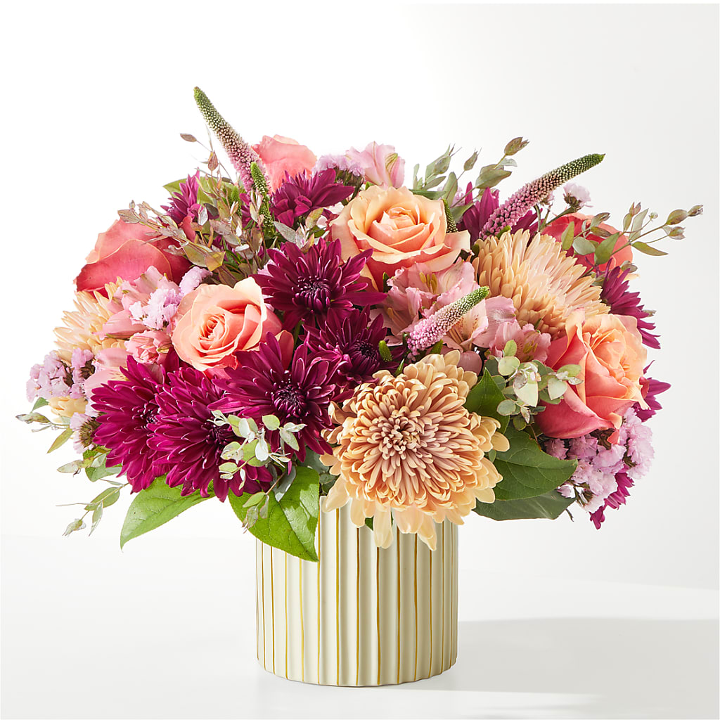 Berry Cobbler Bouquet with Ivory Vase – DEE'S FLORAL & DESIGNS, Fairmont MN