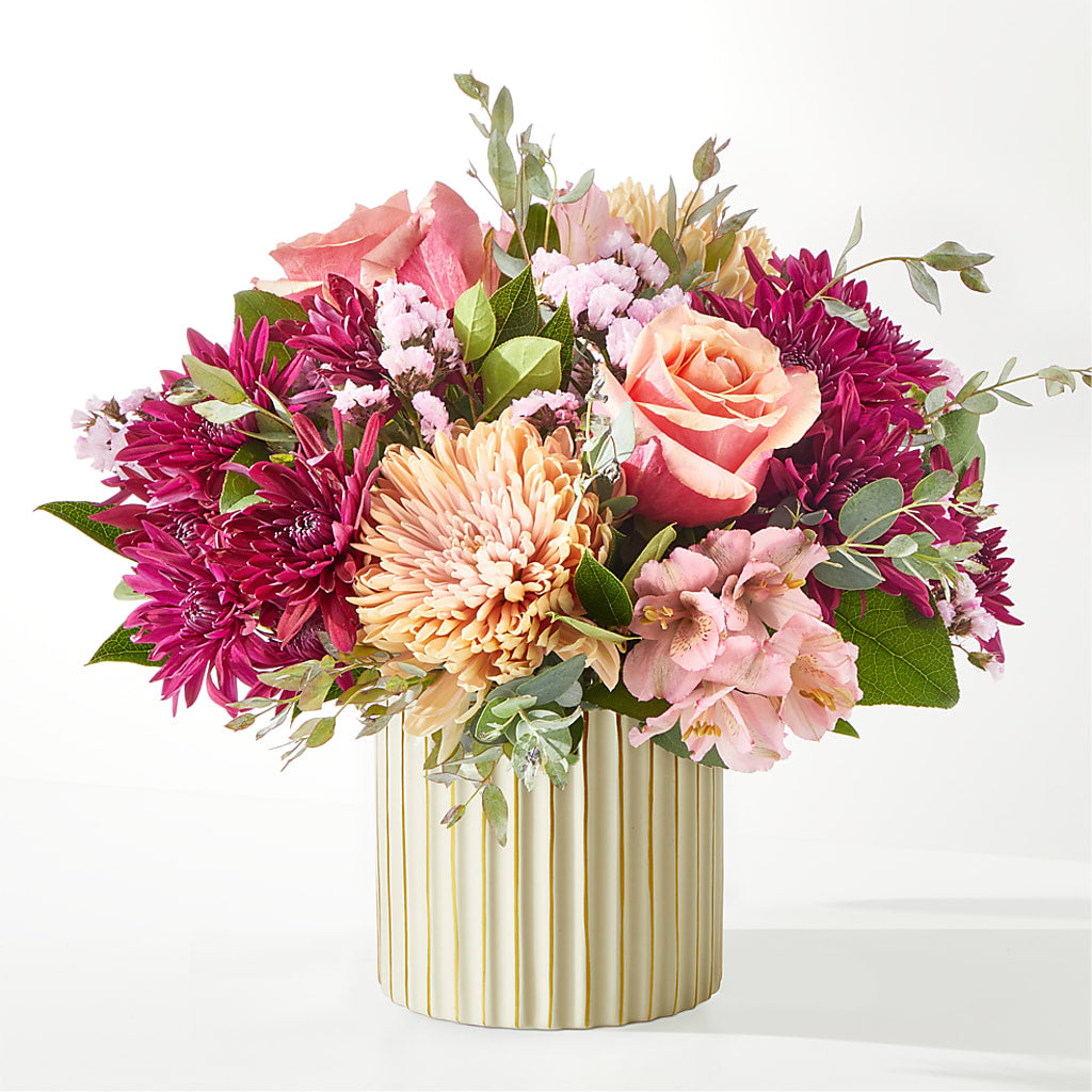 Berry Cobbler Bouquet with Ivory Vase – DEE'S FLORAL & DESIGNS, Fairmont MN