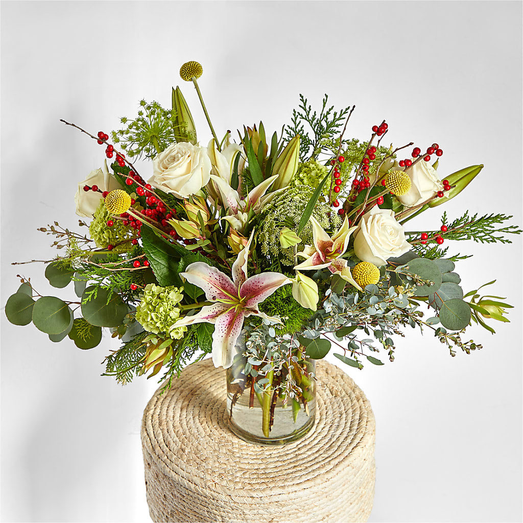 Berry & Bright Bouquet – DEE'S FLORAL & DESIGNS, Fairmont MN