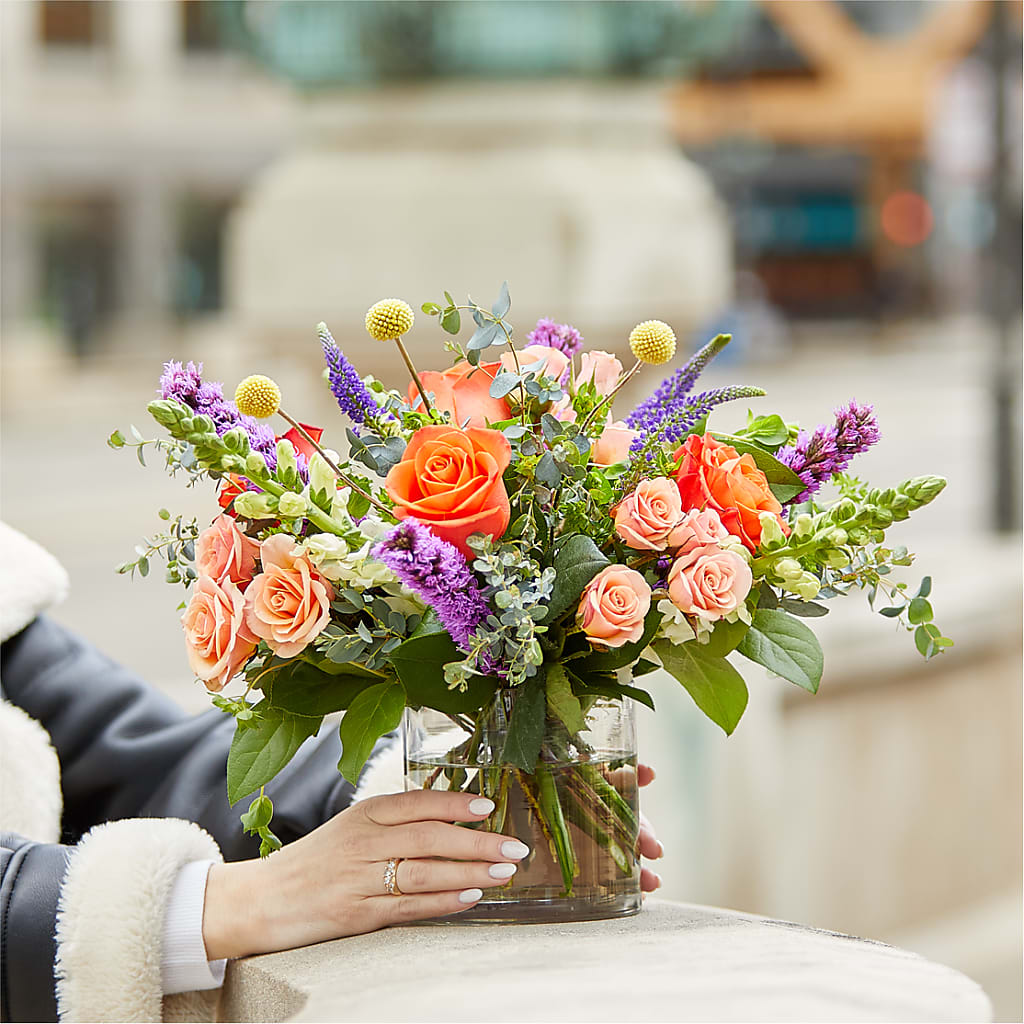 The Standout Bouquet – DEE'S FLORAL & DESIGNS, Fairmont MN