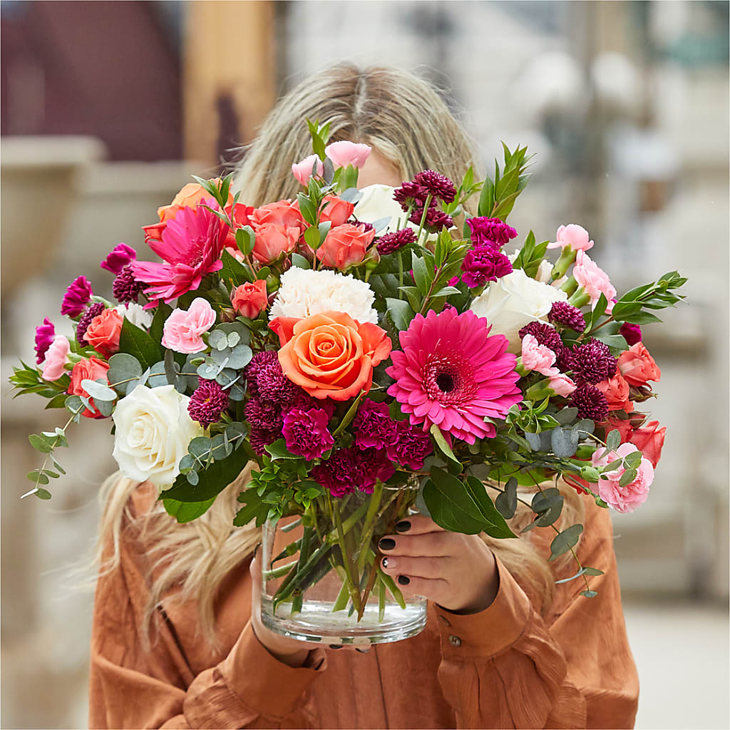 Smell the Roses Bouquet – DEE'S FLORAL & DESIGNS, Fairmont MN