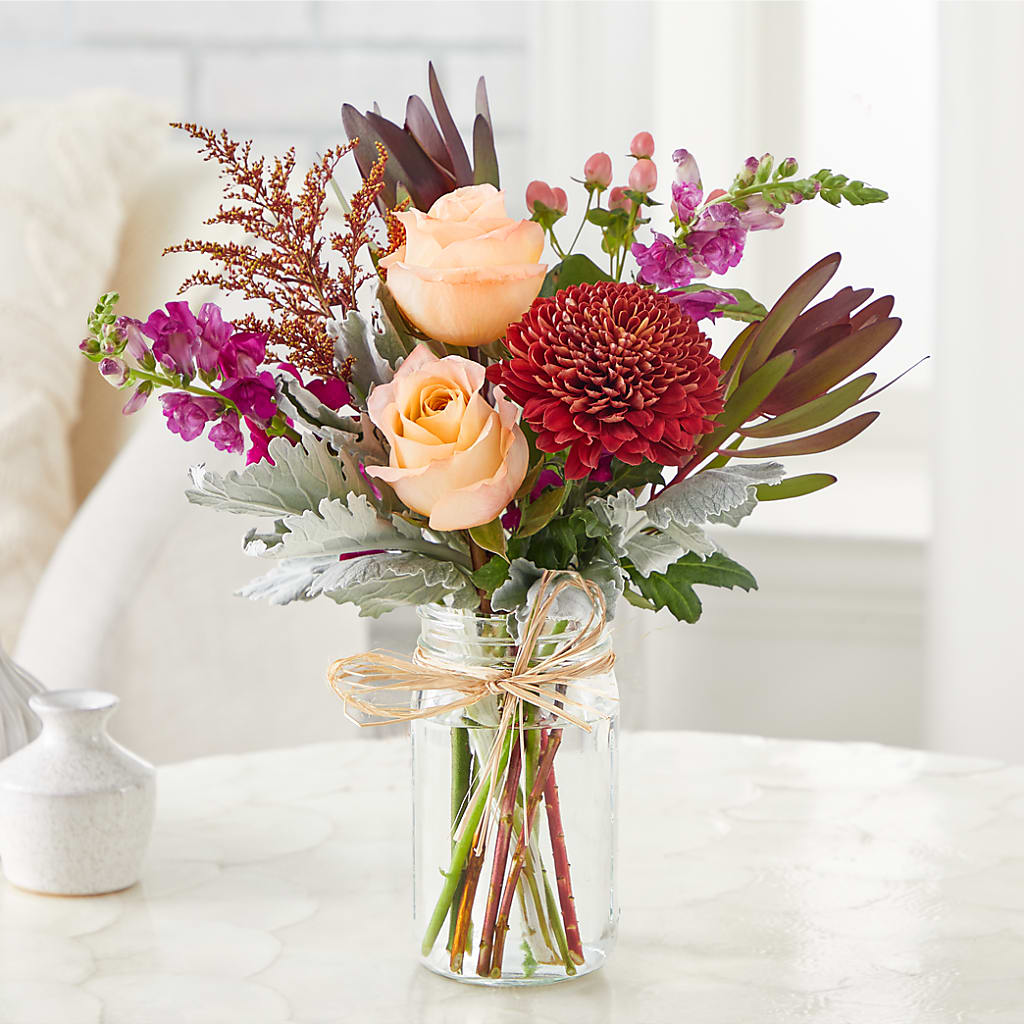 Moody Hues Bouquet – DEE'S FLORAL & DESIGNS, Fairmont MN