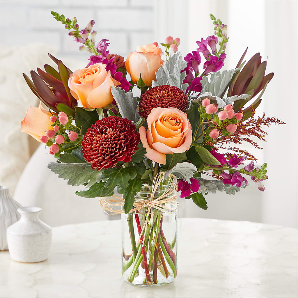 Moody Hues Bouquet – DEE'S FLORAL & DESIGNS, Fairmont MN